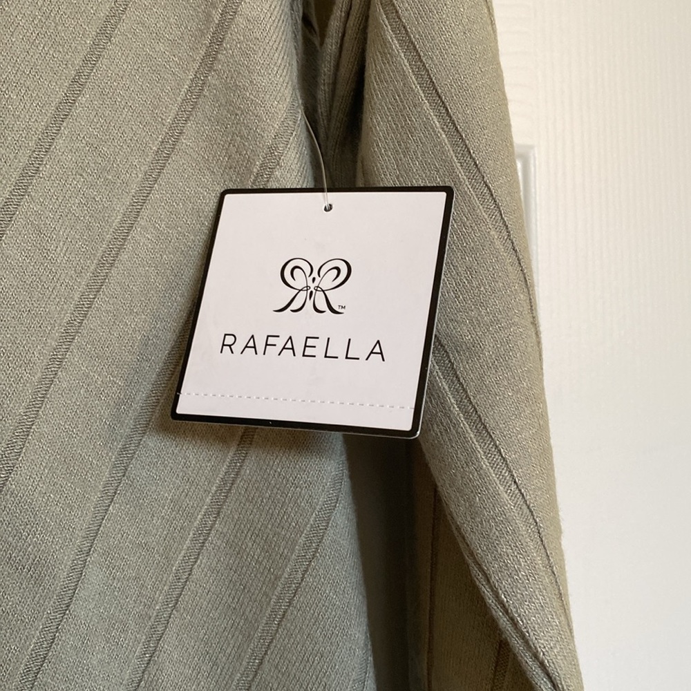 New Rafaella Sweatwr for the cooler weather! - Picture 3 of 6